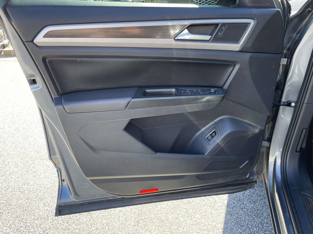 Used 2019 Volkswagen Atlas SEL image 16