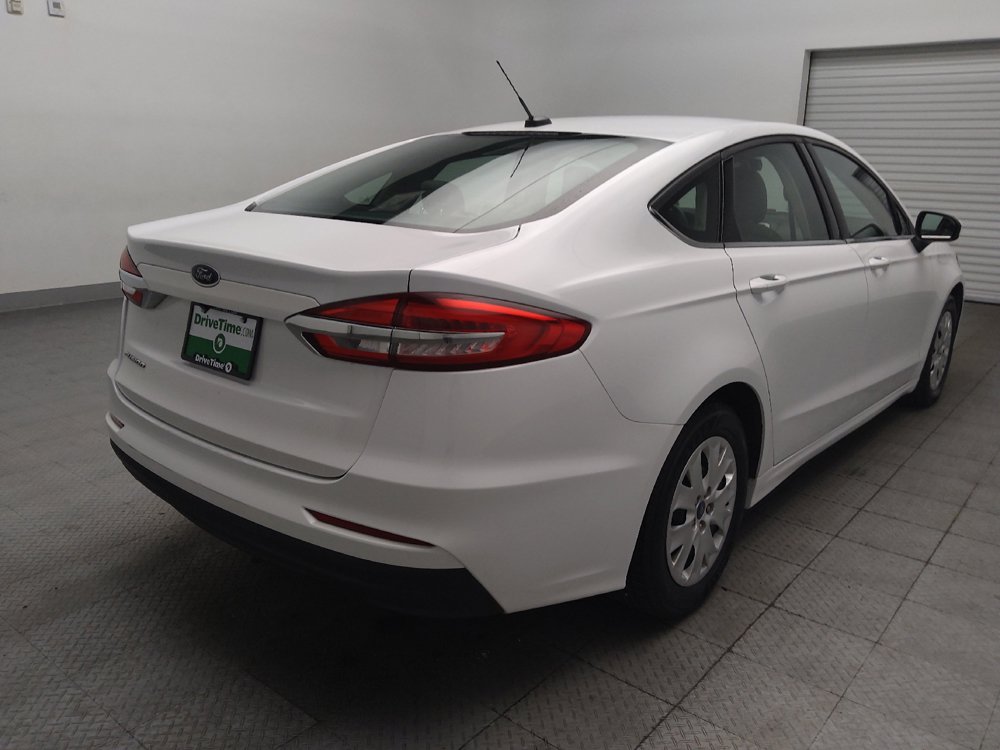 Used 2019 Ford Fusion S FWD image 9