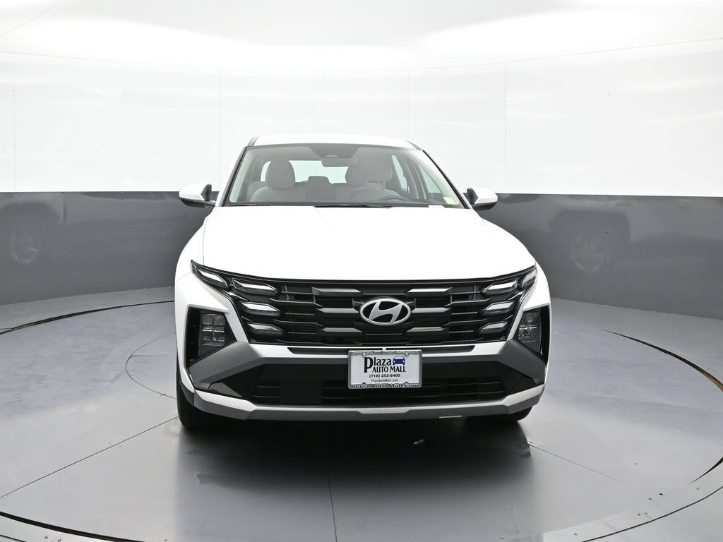 Certified 2025 Hyundai Tucson SE AWD/4WD image 2