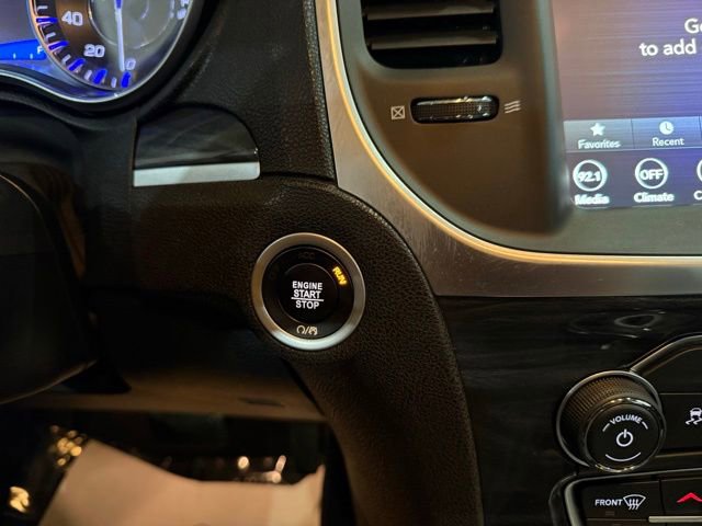 Used 2021 Chrysler 300 Touring L RWD image 19
