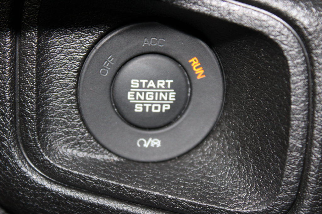 Used 2024 Jeep Wrangler Sport AWD/4WD image 38