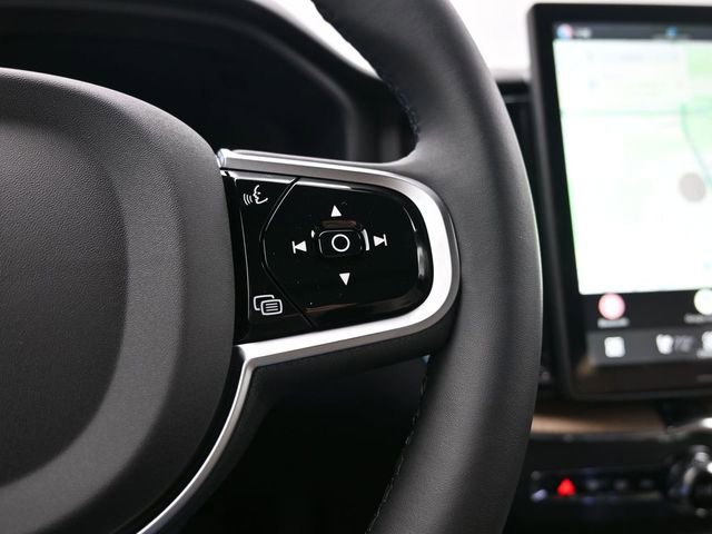 New 2026 Volvo XC60 B5 Plus w/ Protection Package Premier image 25