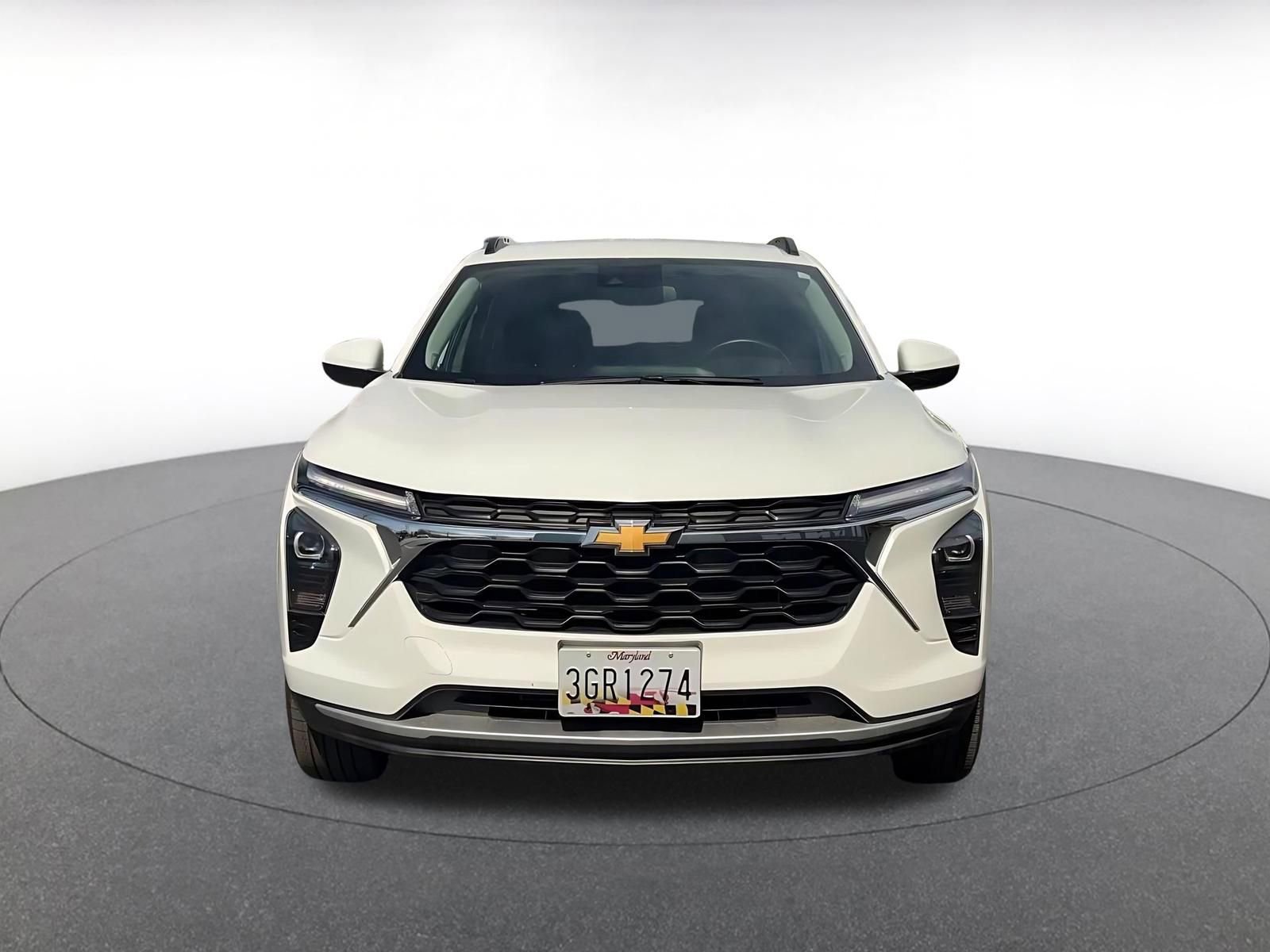 Used 2025 Chevrolet Trax LT w/ LT Convenience Package FWD image 4