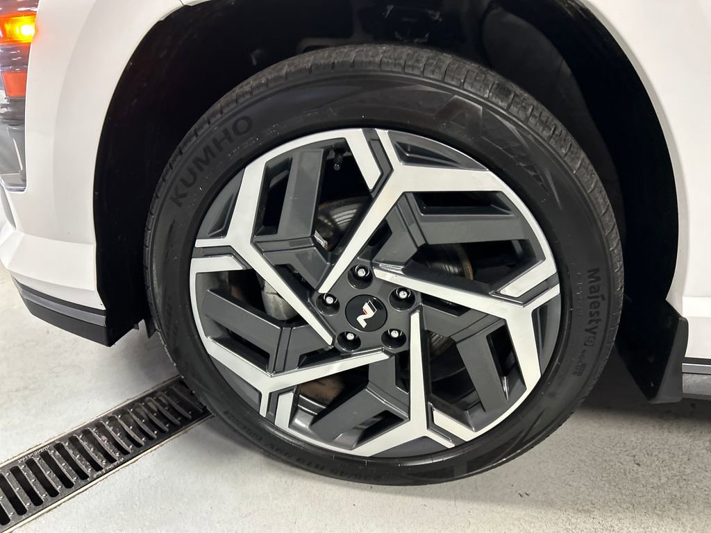 Used 2024 Hyundai Kona N Line image 9