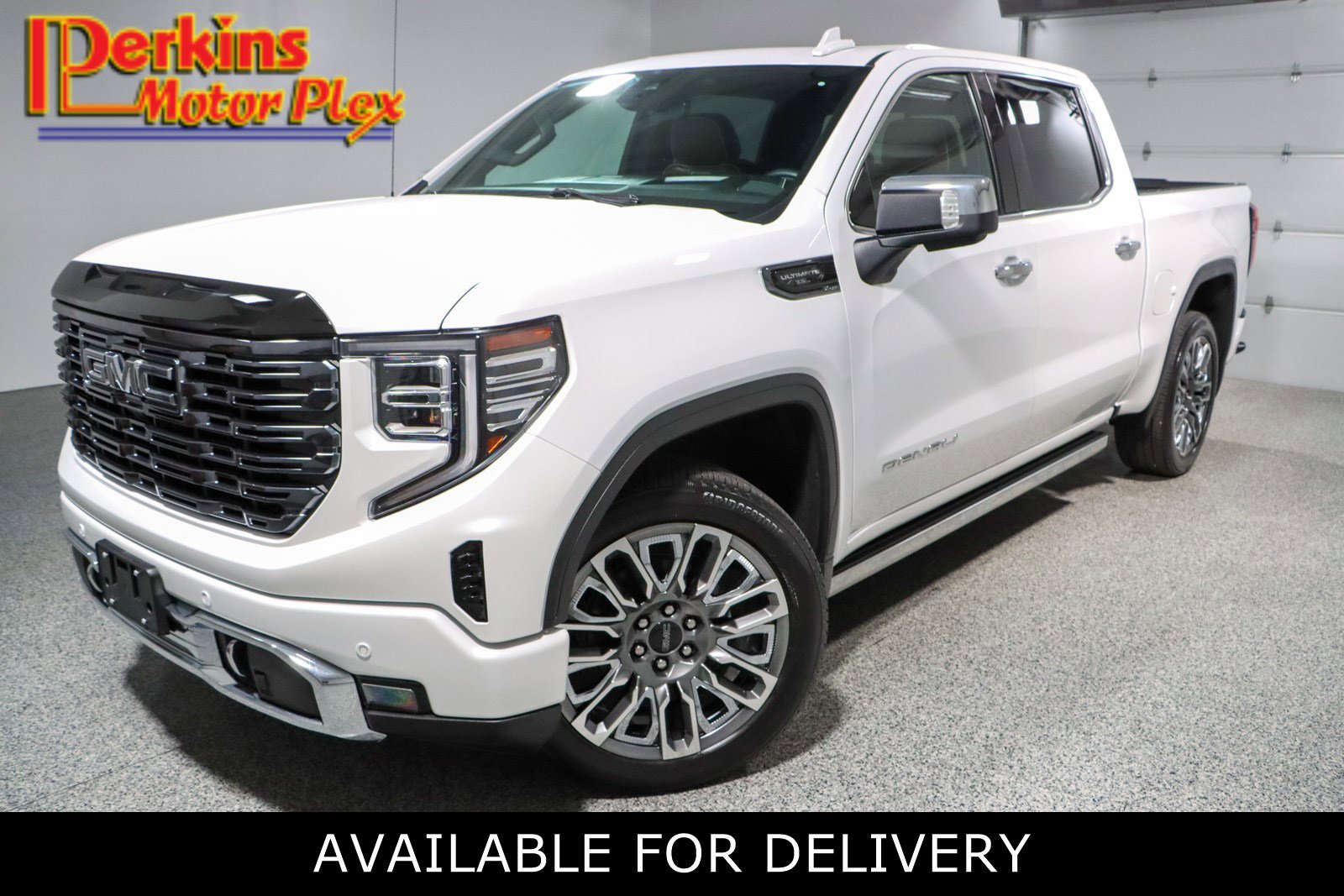 Used 2025 GMC Sierra 1500 Denali Ultimate image 1