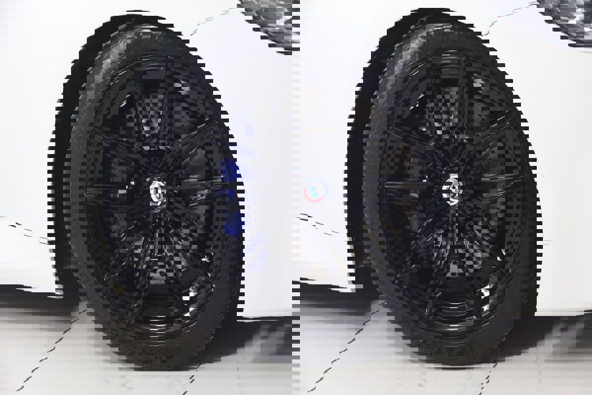 Used 2023 BMW M2 w/ Lighting Package image 17