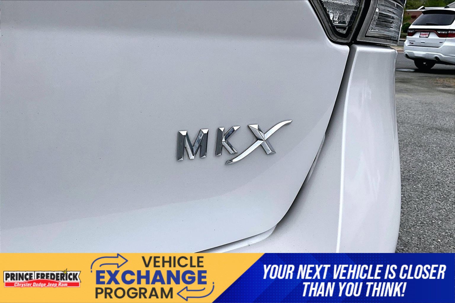 Used 2014 Lincoln MKX FWD w/ Equipment Group 101A image 7