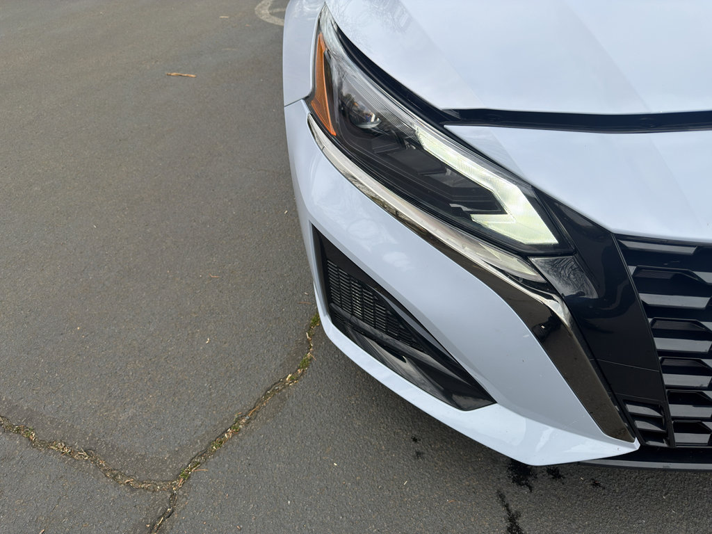 Certified 2025 Nissan Altima 2.5 SR image 10