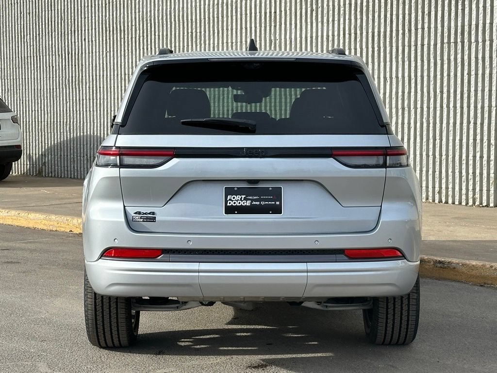 New 2026 Jeep Grand Cherokee Limited AWD/4WD image 4