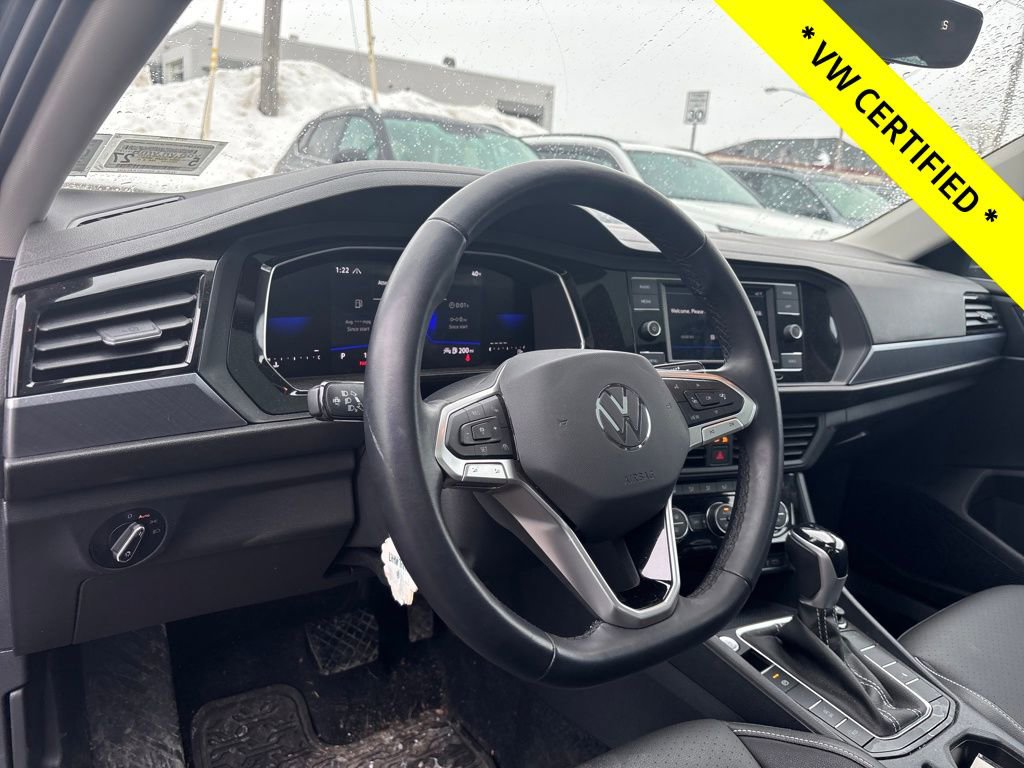 Used 2023 Volkswagen Jetta SE w/ Panoramic Sunroof Package image 8