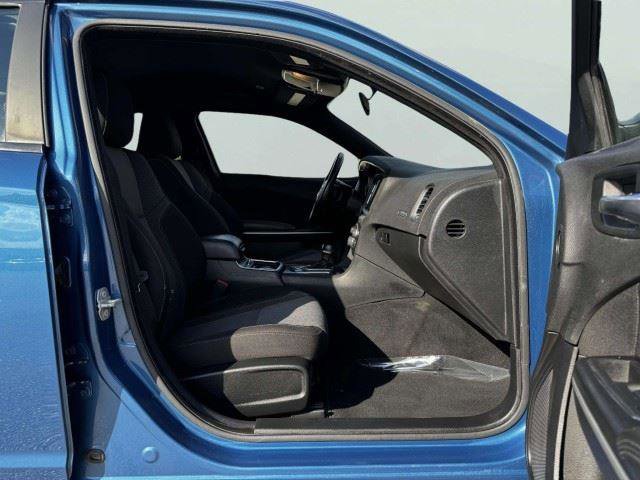 Used 2020 Dodge Charger SXT RWD image 43