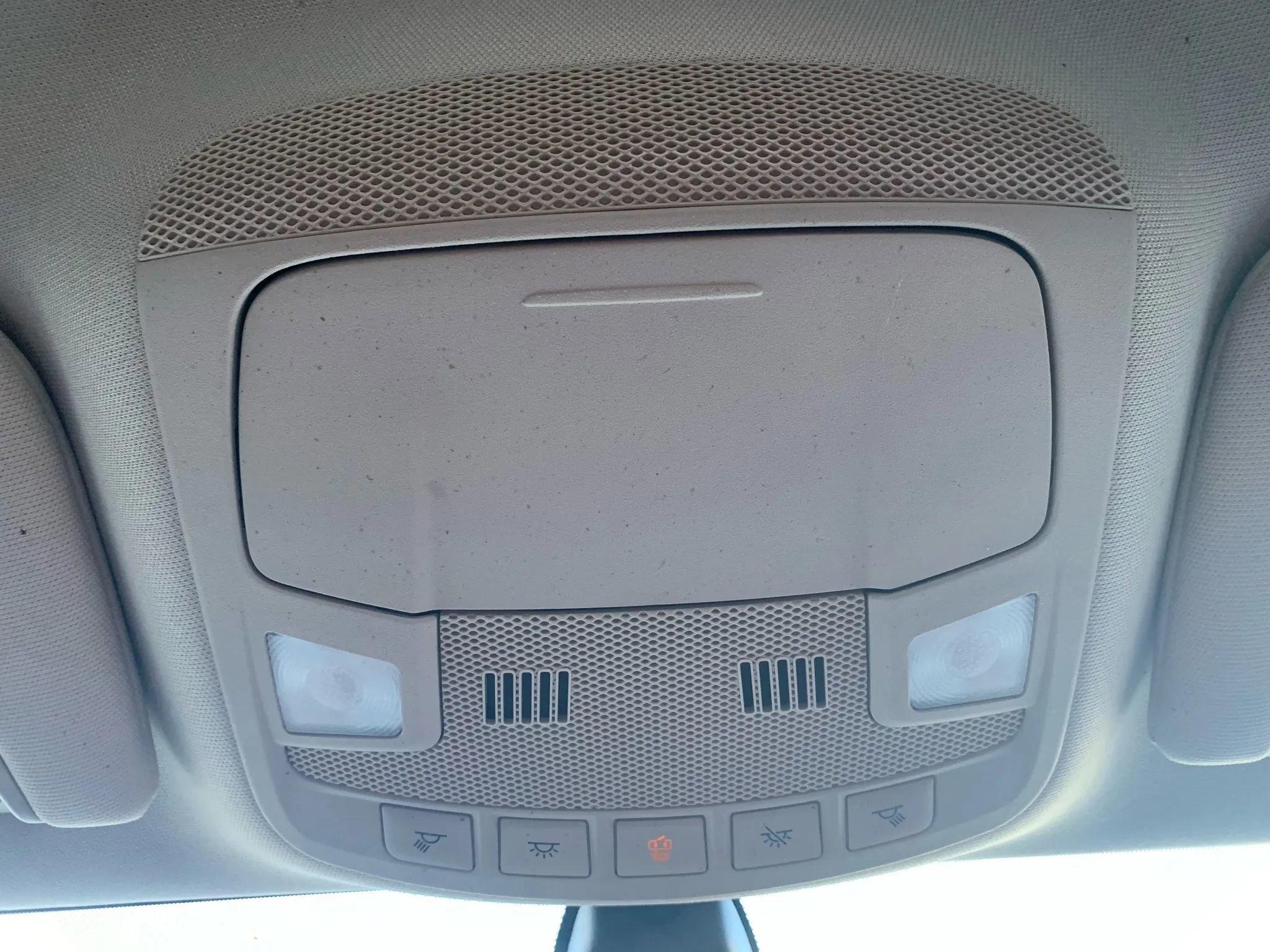 Used 2020 Ford Fusion SE image 19