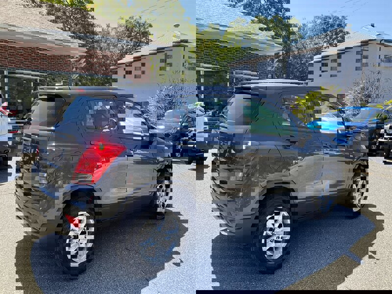 Used 2020 Chevrolet Trax LS image 5