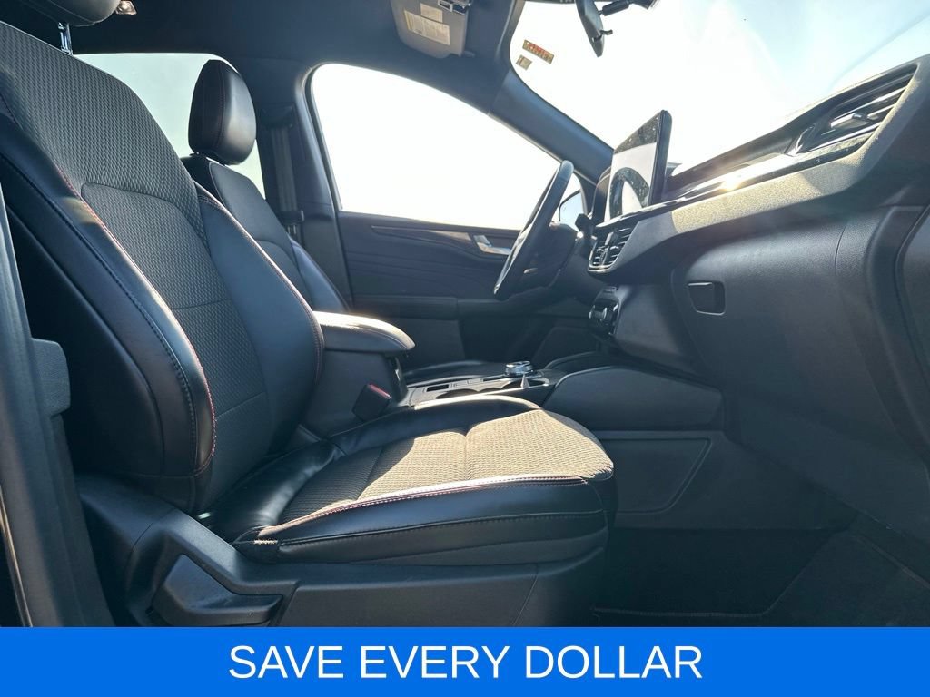 Used 2023 Ford Escape ST-Line w/ Tech Pack #1 FWD image 15