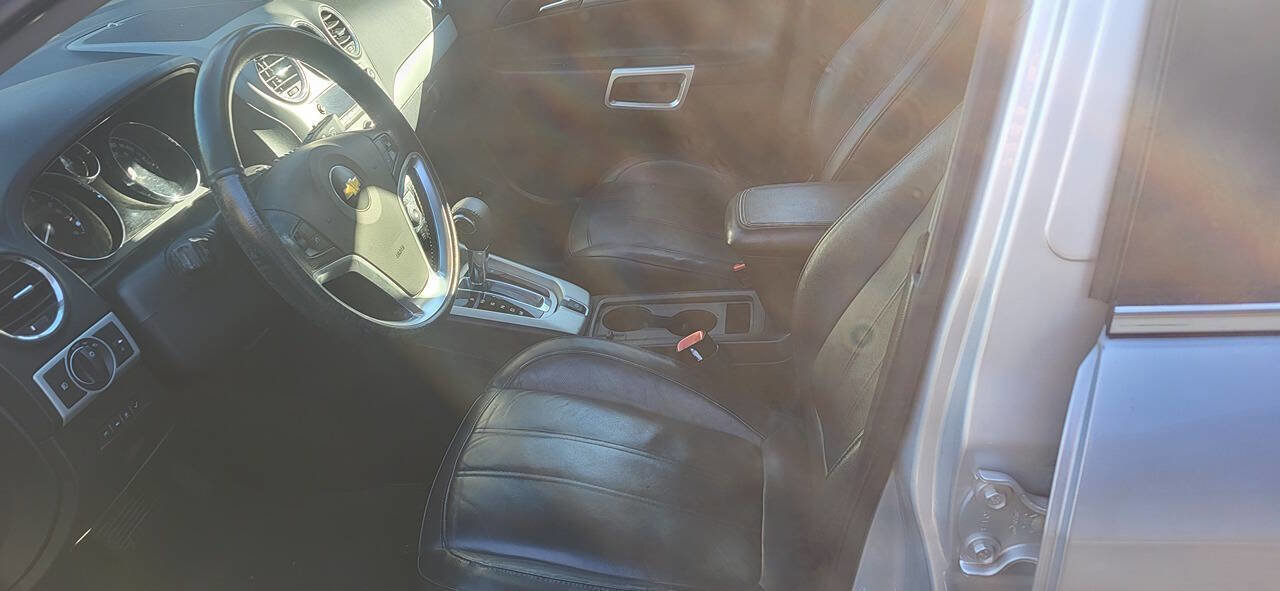 Used 2012 Chevrolet Captiva Sport LT w/ Convenience Package image 5