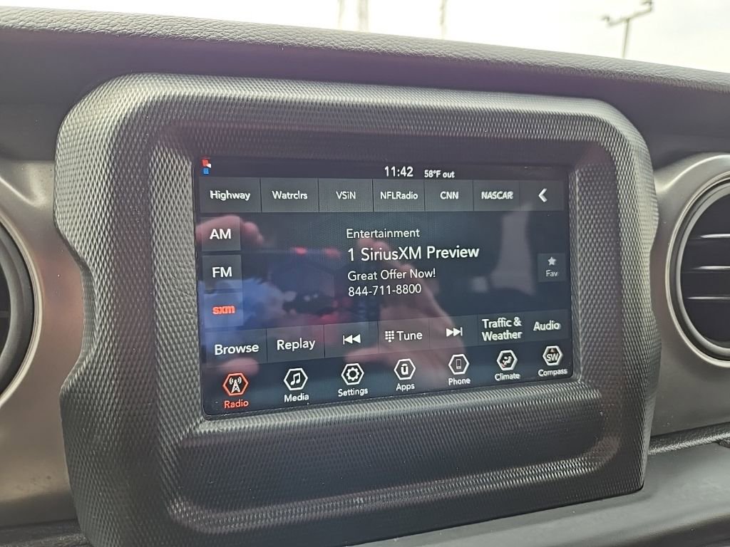 Used 2022 Jeep Wrangler Unlimited Willys image 27