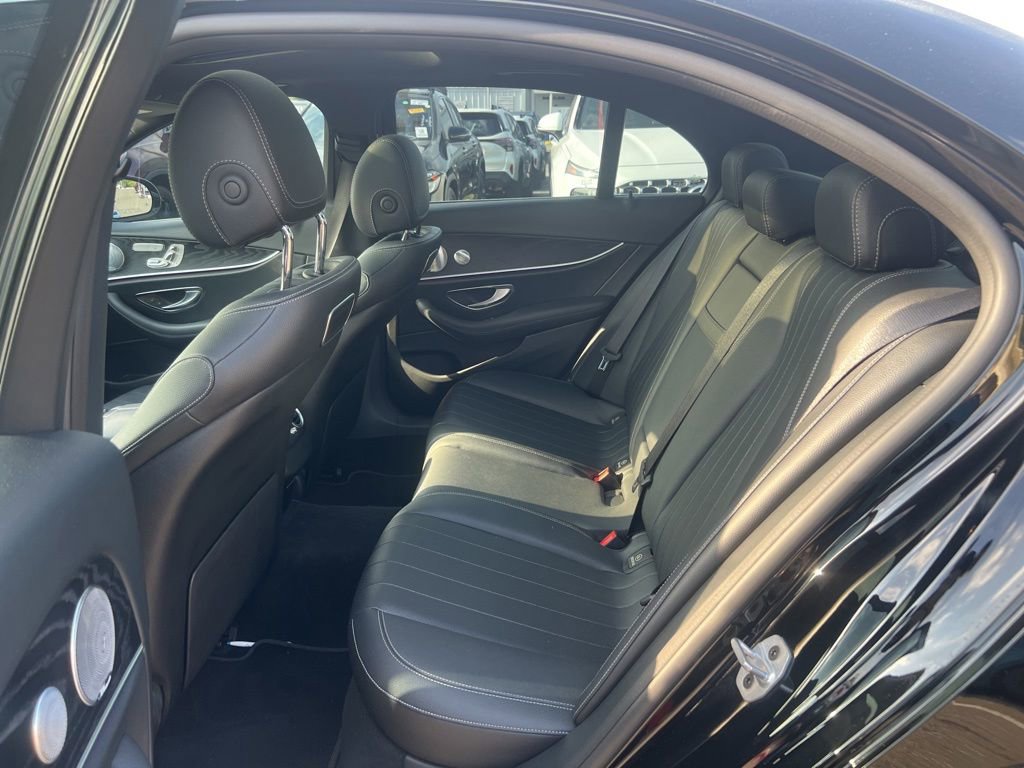 Used 2019 Mercedes-Benz E 300 image 19