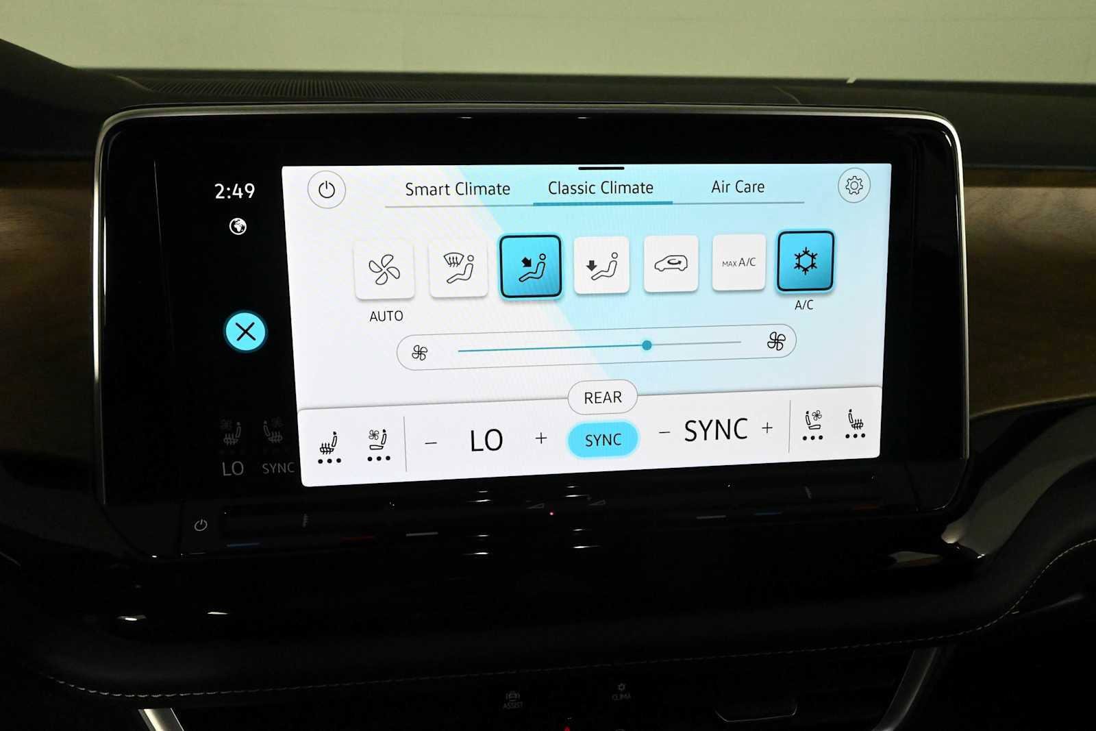 Certified 2026 Volkswagen Atlas SE FWD image 26