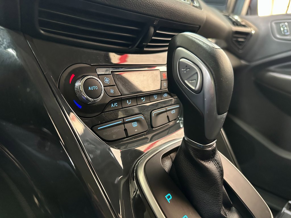 Used 2014 Ford Escape Titanium image 24