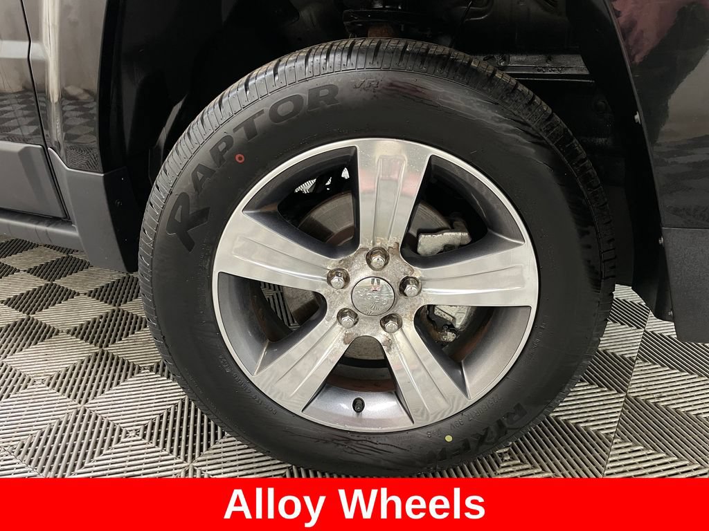 Used 2017 Jeep Patriot High Altitude AWD/4WD image 43