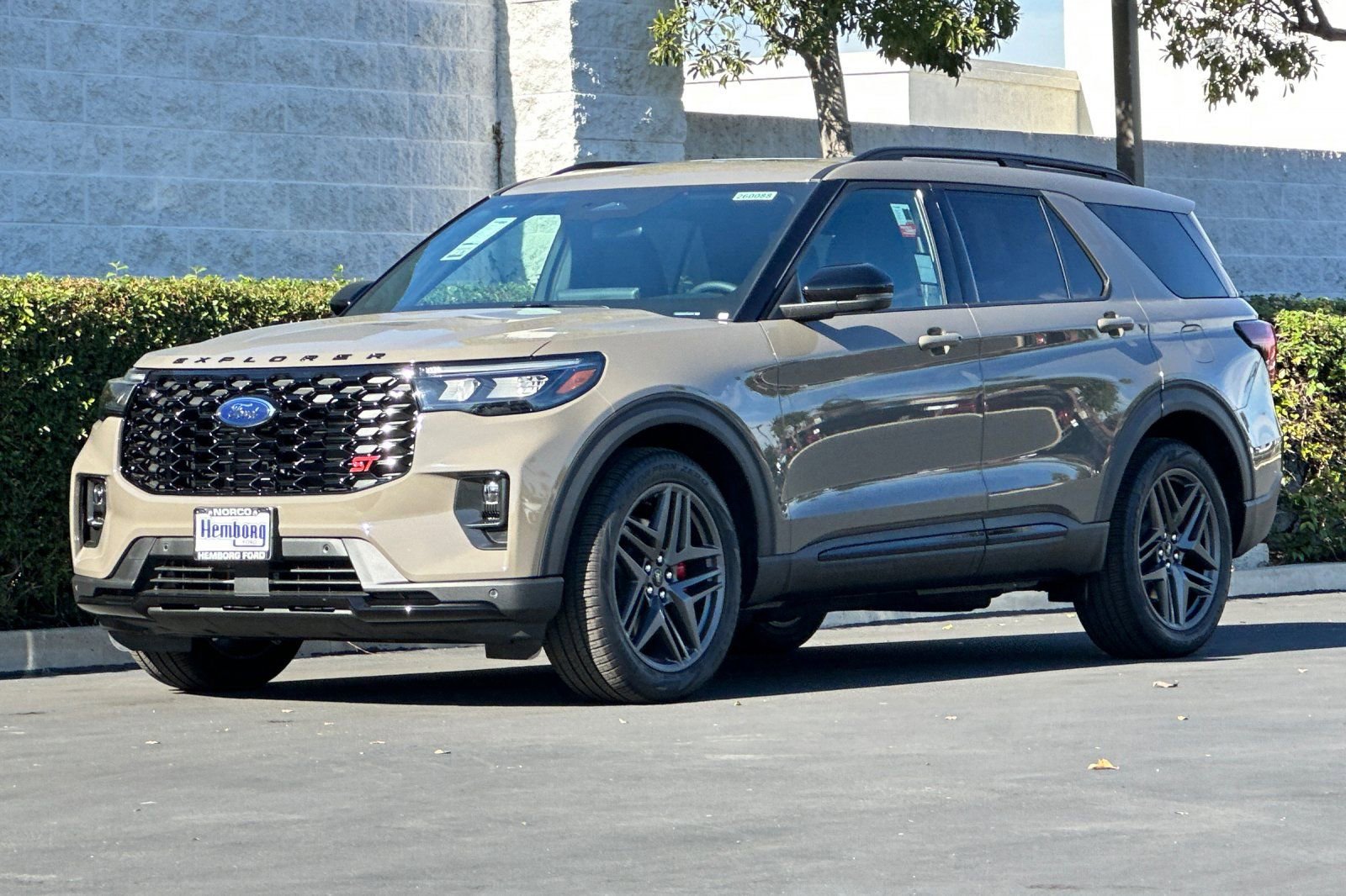 New 2026 Ford Explorer ST w/ Sun And Sound Package image 8