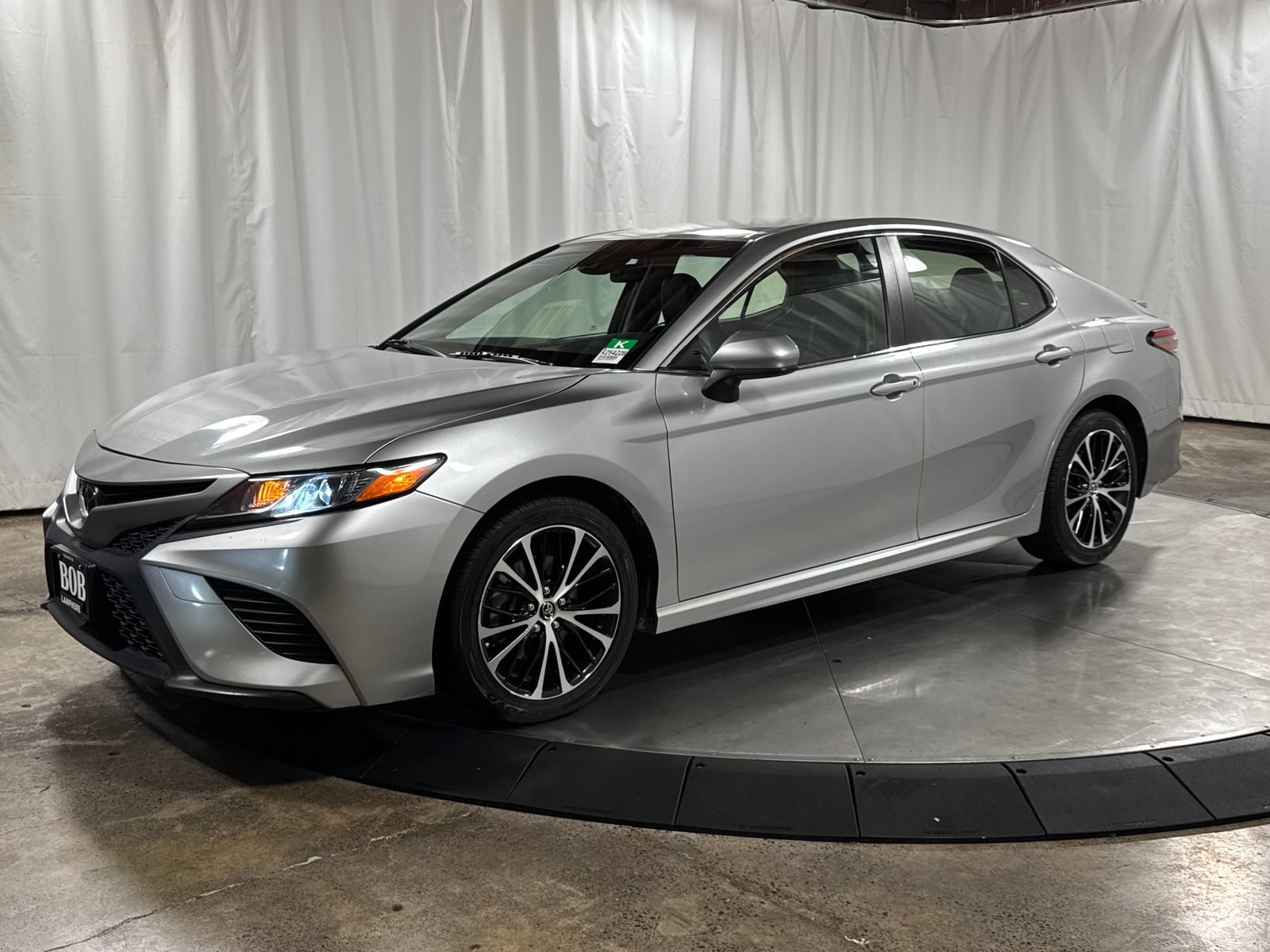 Used 2018 Toyota Camry SE