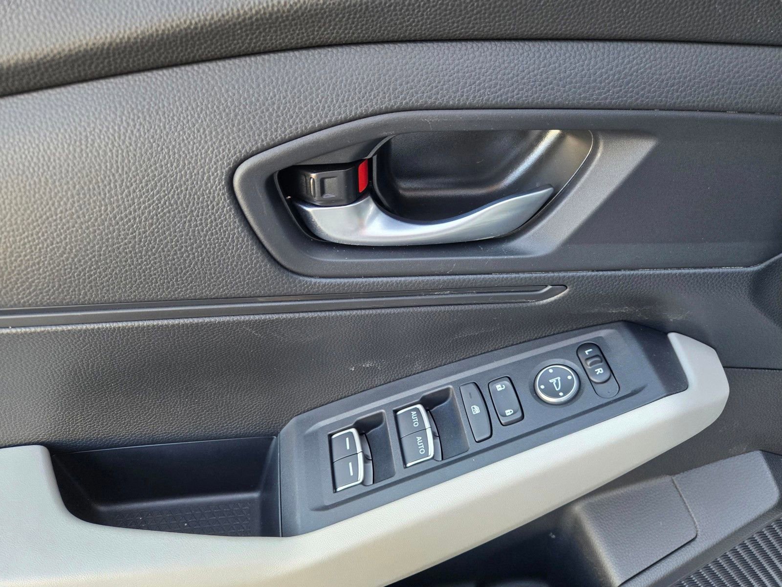 Used 2025 Honda Accord LX image 20