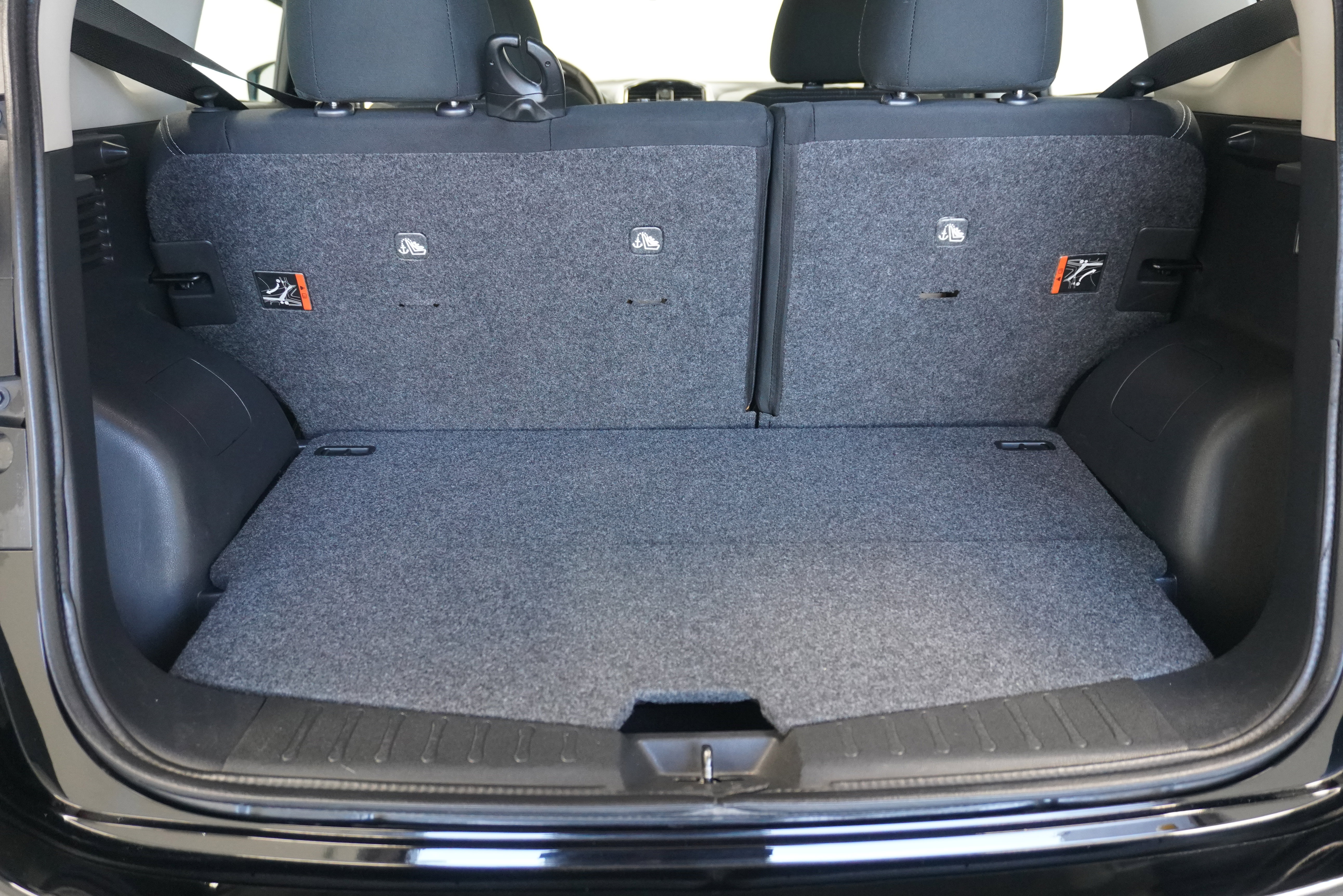 Used 2018 Nissan Versa Note SV image 21