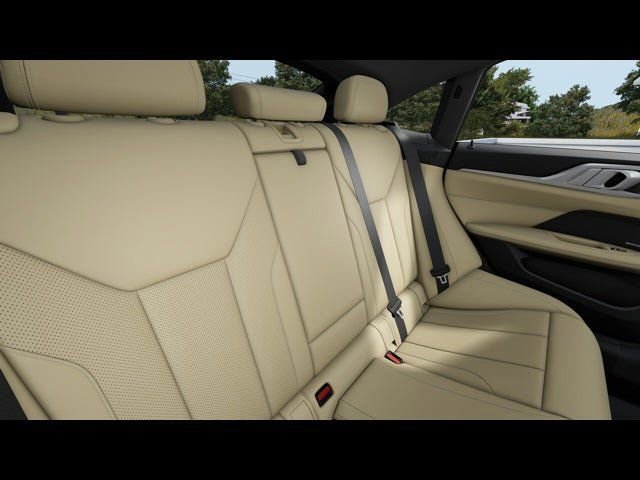 Used 2025 BMW 430i xDrive w/ Premium Package image 13
