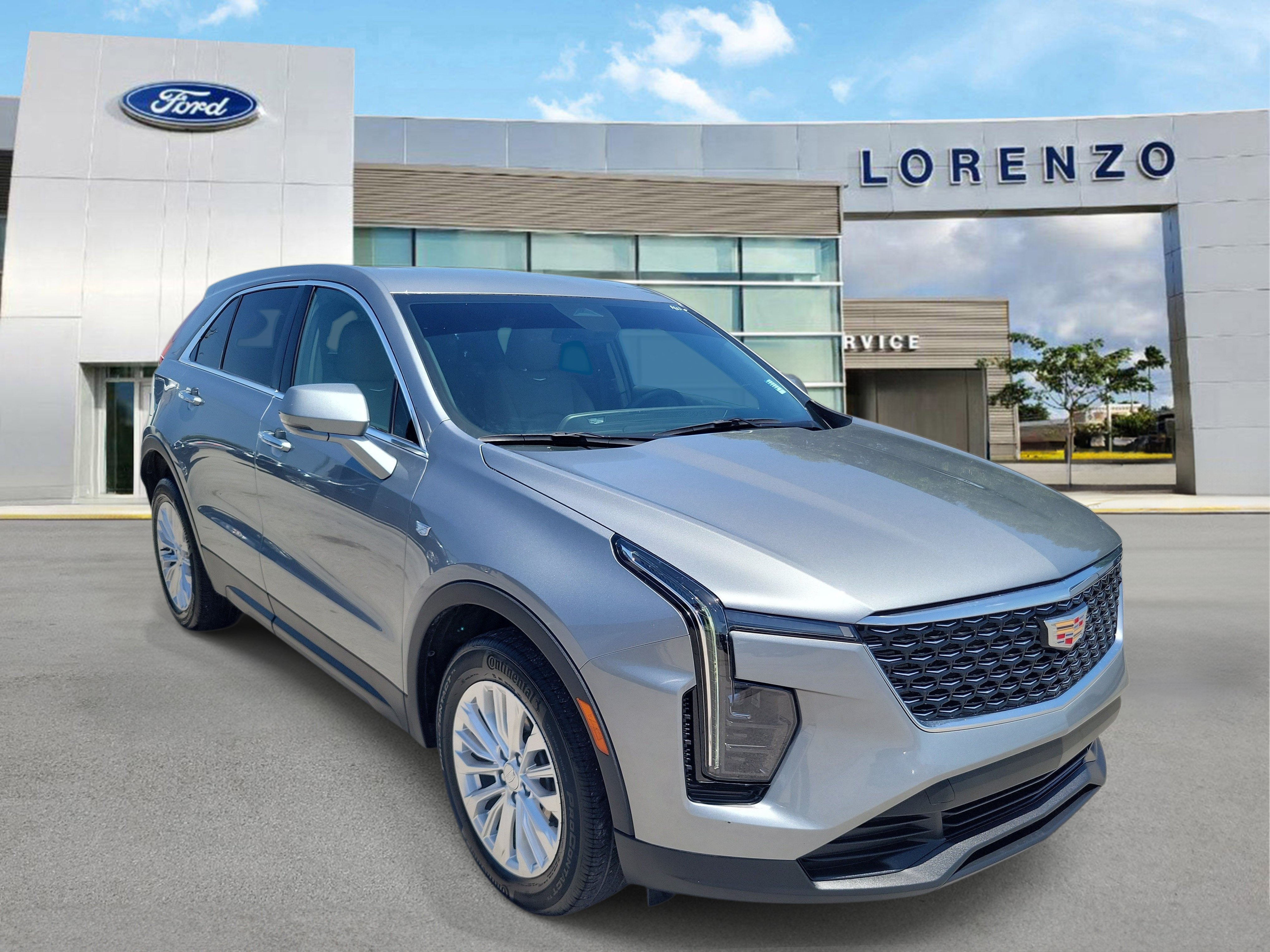 Used 2024 Cadillac XT4 Luxury FWD image 3