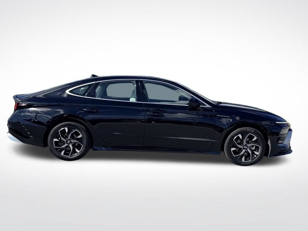 Used 2025 Hyundai Sonata SEL FWD image 7