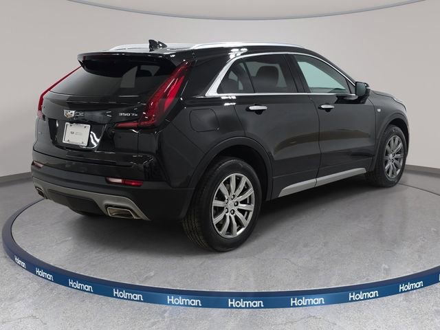 Used 2022 Cadillac XT4 Premium Luxury w/ Cold Weather Package image 5