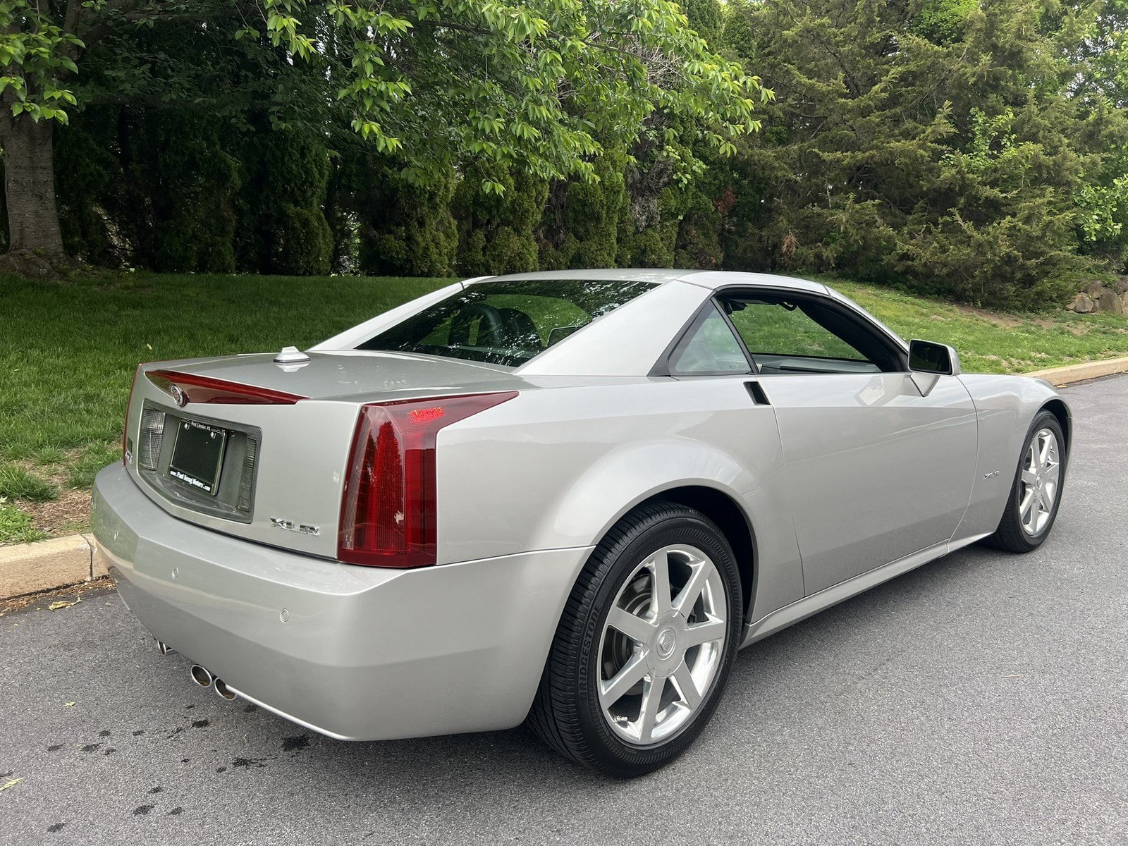 Used 2004 Cadillac XLR RWD image 65
