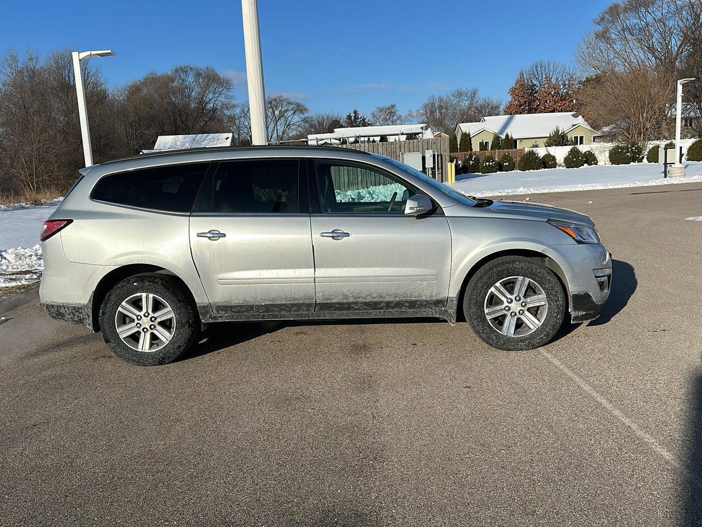 Used 2015 Chevrolet Traverse LT image 2