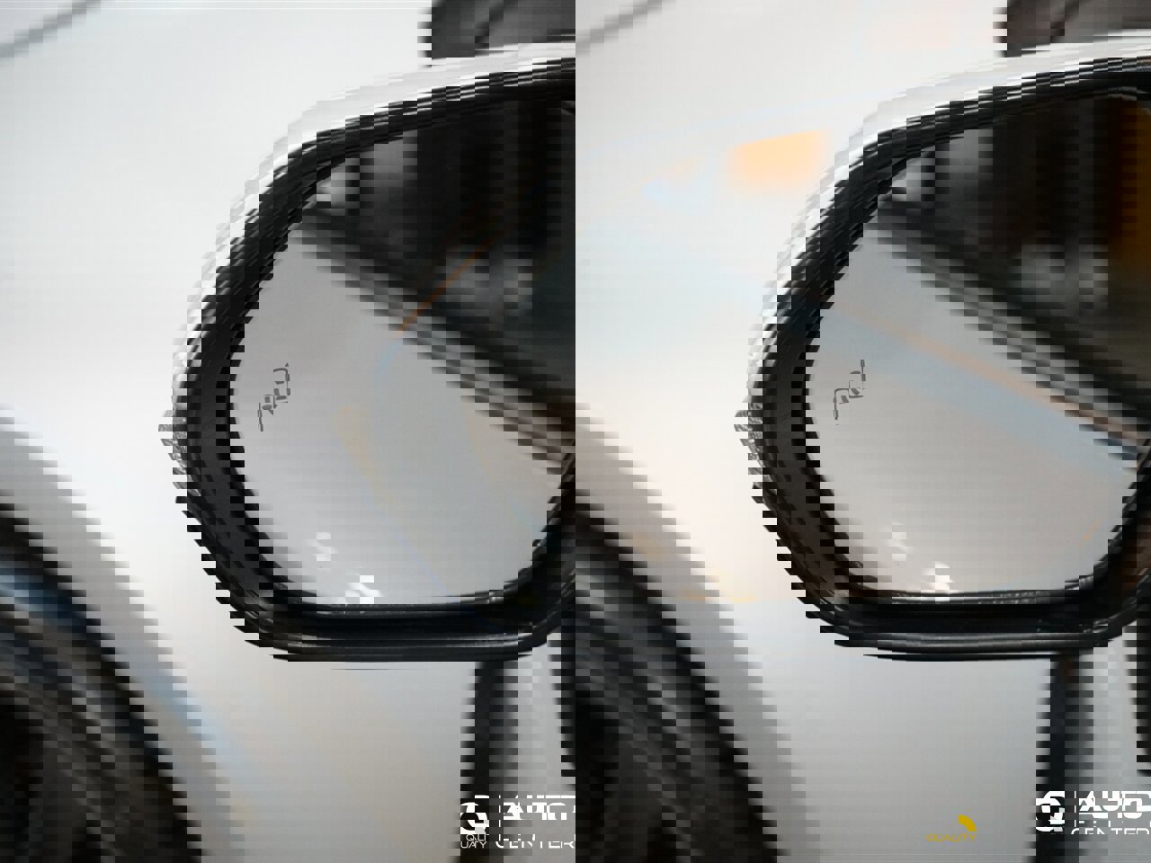 Used 2019 Toyota Corolla XSE FWD image 11