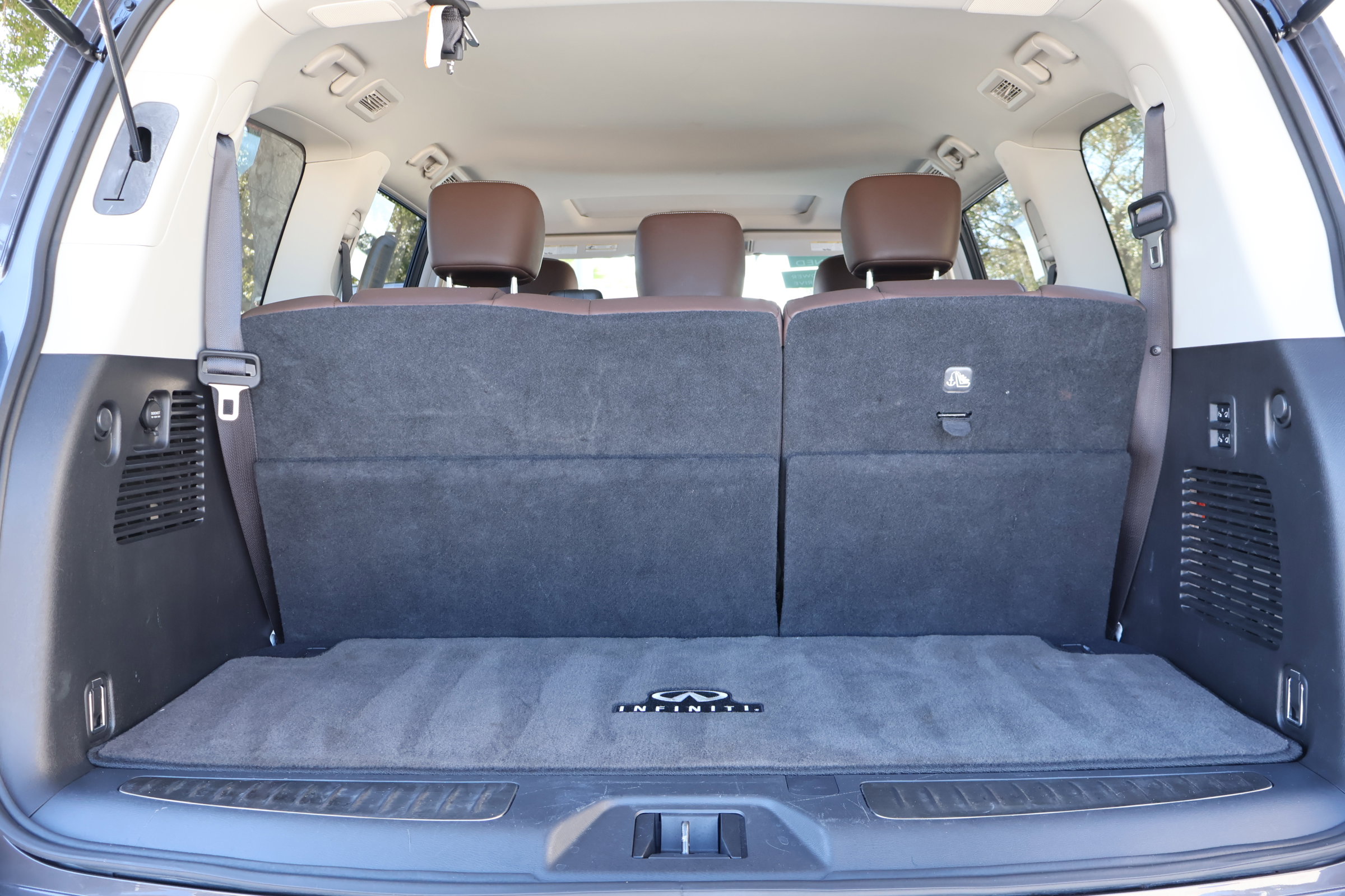 Certified 2024 INFINITI QX80 Premium Select w/ Cargo Package image 20