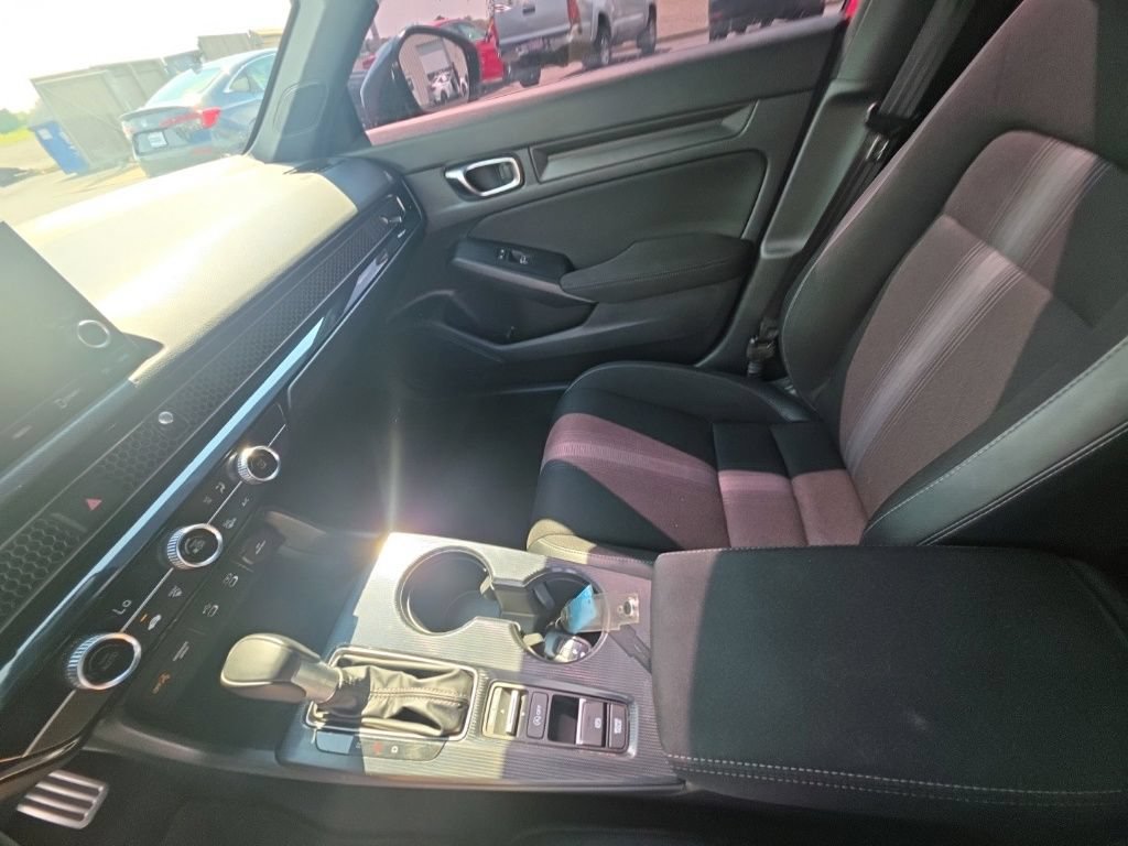 Used 2025 Honda Civic Sport image 22