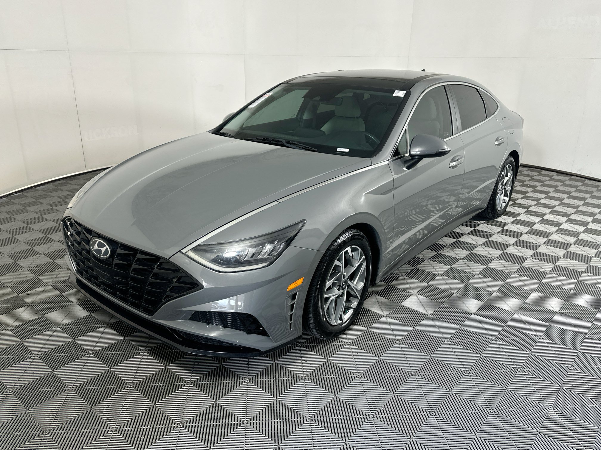 Used 2022 Hyundai Sonata SEL w/ Convenience Package FWD image 7