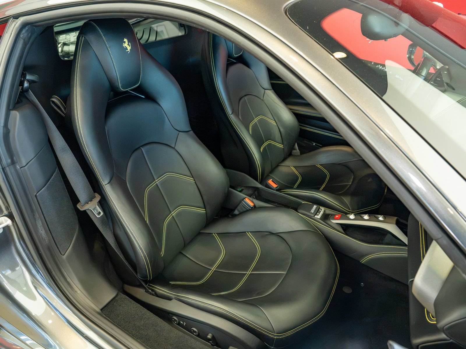 Certified 2017 Ferrari 488 GTB RWD image 19