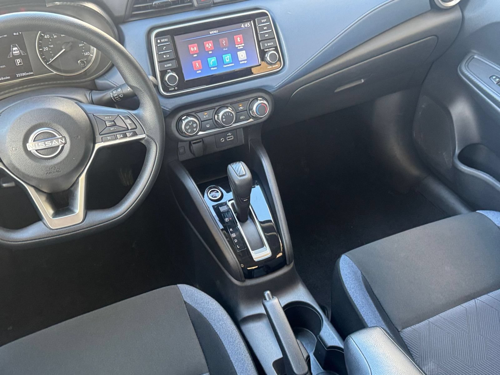 Used 2025 Nissan Versa SV FWD image 39