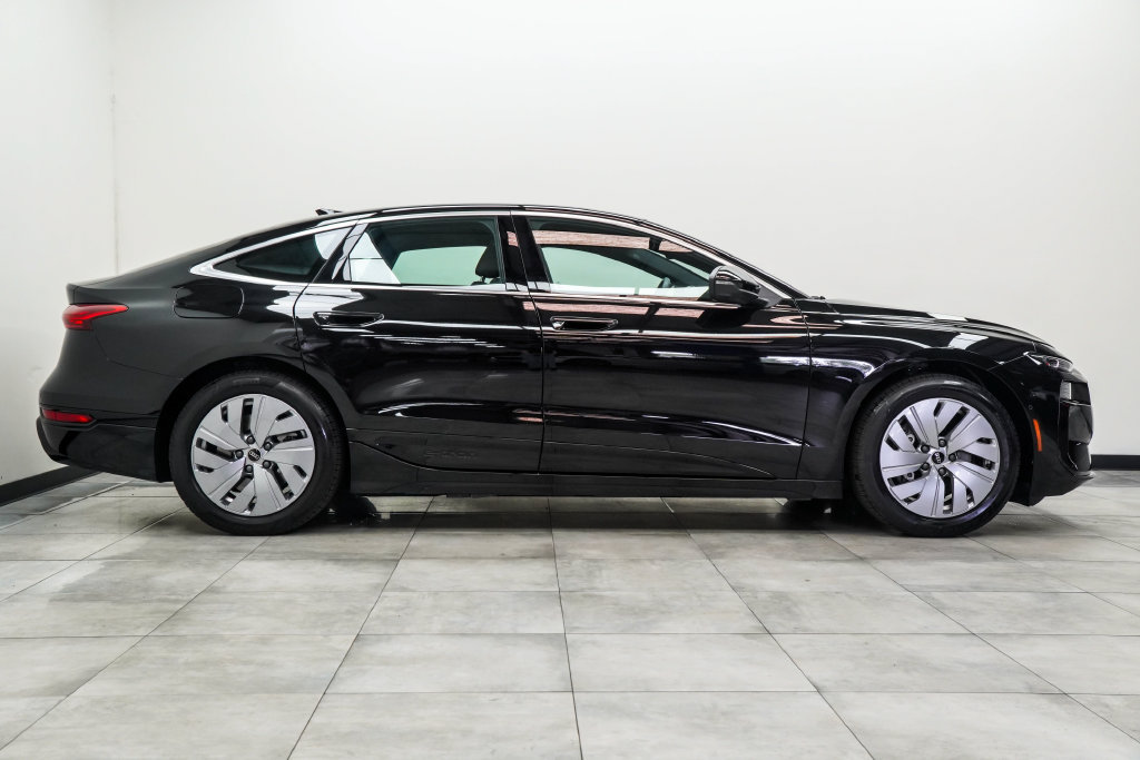 Used 2025 Audi A6 e-tron Premium w/ Ultra Package RWD image 11