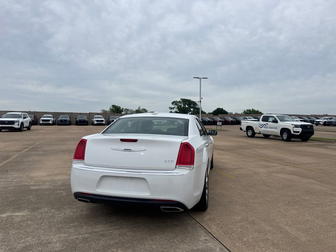 Used 2020 Chrysler 300 Limited RWD image 19
