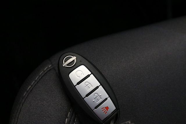 New 2025 Nissan Frontier SV w/ SV Convenience Package image 9