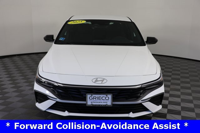 Certified 2025 Hyundai Elantra Sport image 3