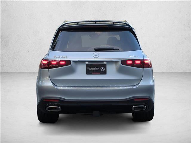 New 2026 Mercedes-Benz GLS 580 4MATIC image 8