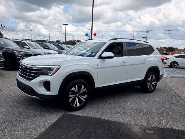 New 2026 Volkswagen Atlas SE FWD image 3