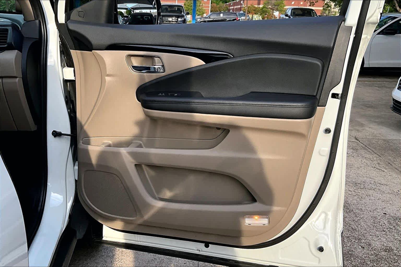 Used 2021 Honda Pilot Elite image 23