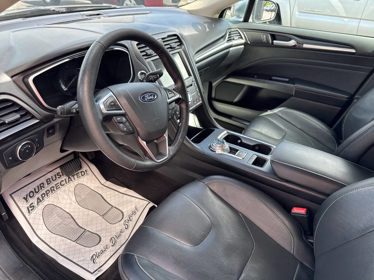 Used 2020 Ford Fusion Titanium image 17