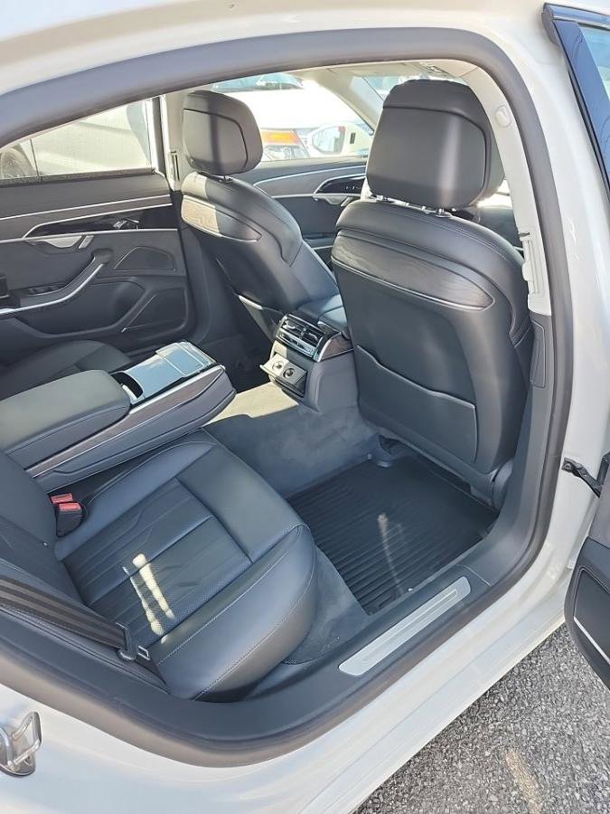 Used 2023 Audi A8 L 3.0T image 10