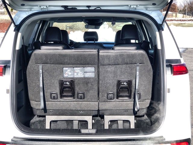 Used 2024 Kia Carnival LX image 23